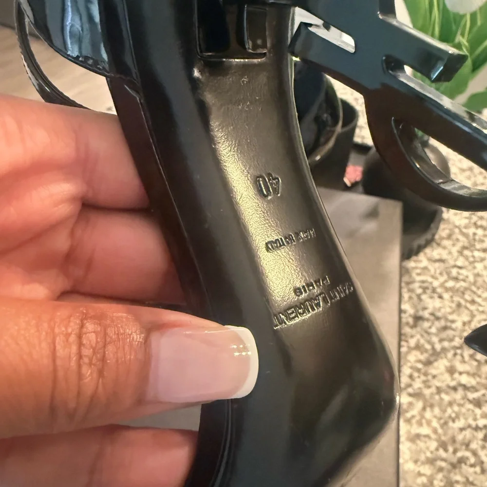 Saint Laurent Black Patent Opyum Logo Heel Sandals - Picture 5 of 8